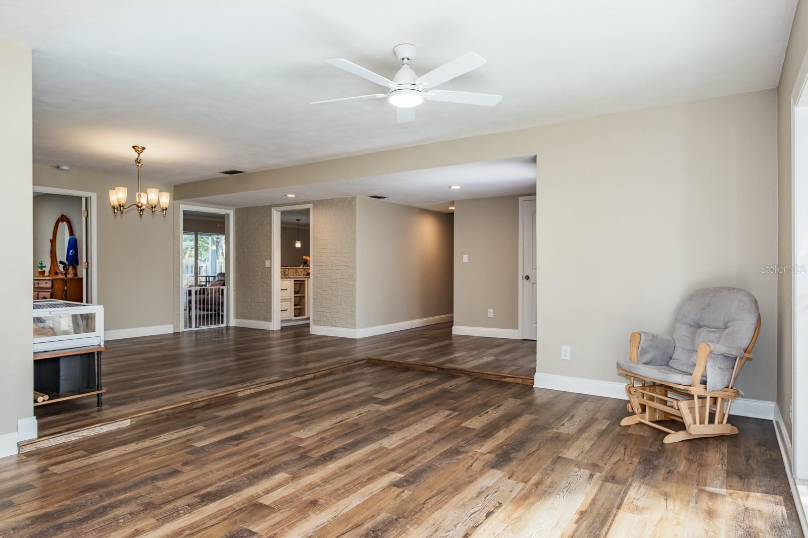 Image 24 of 87 For 75 Woodcutter Lane