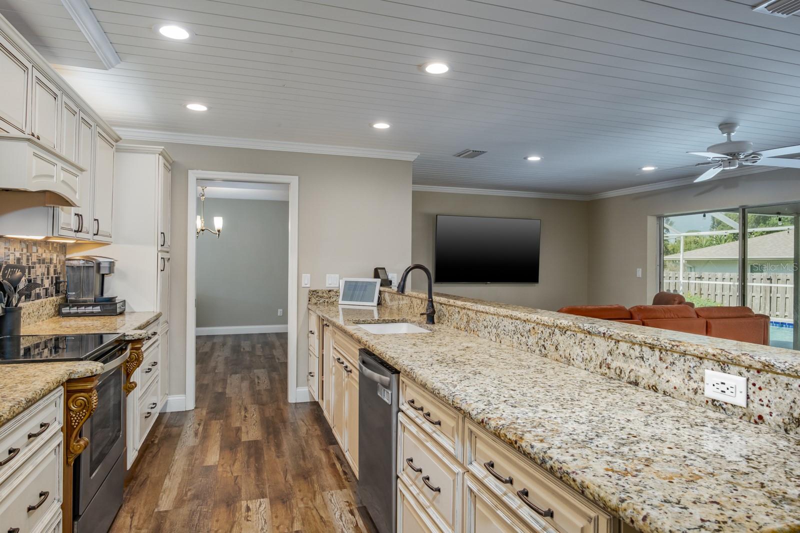 Image 26 of 87 For 75 Woodcutter Lane