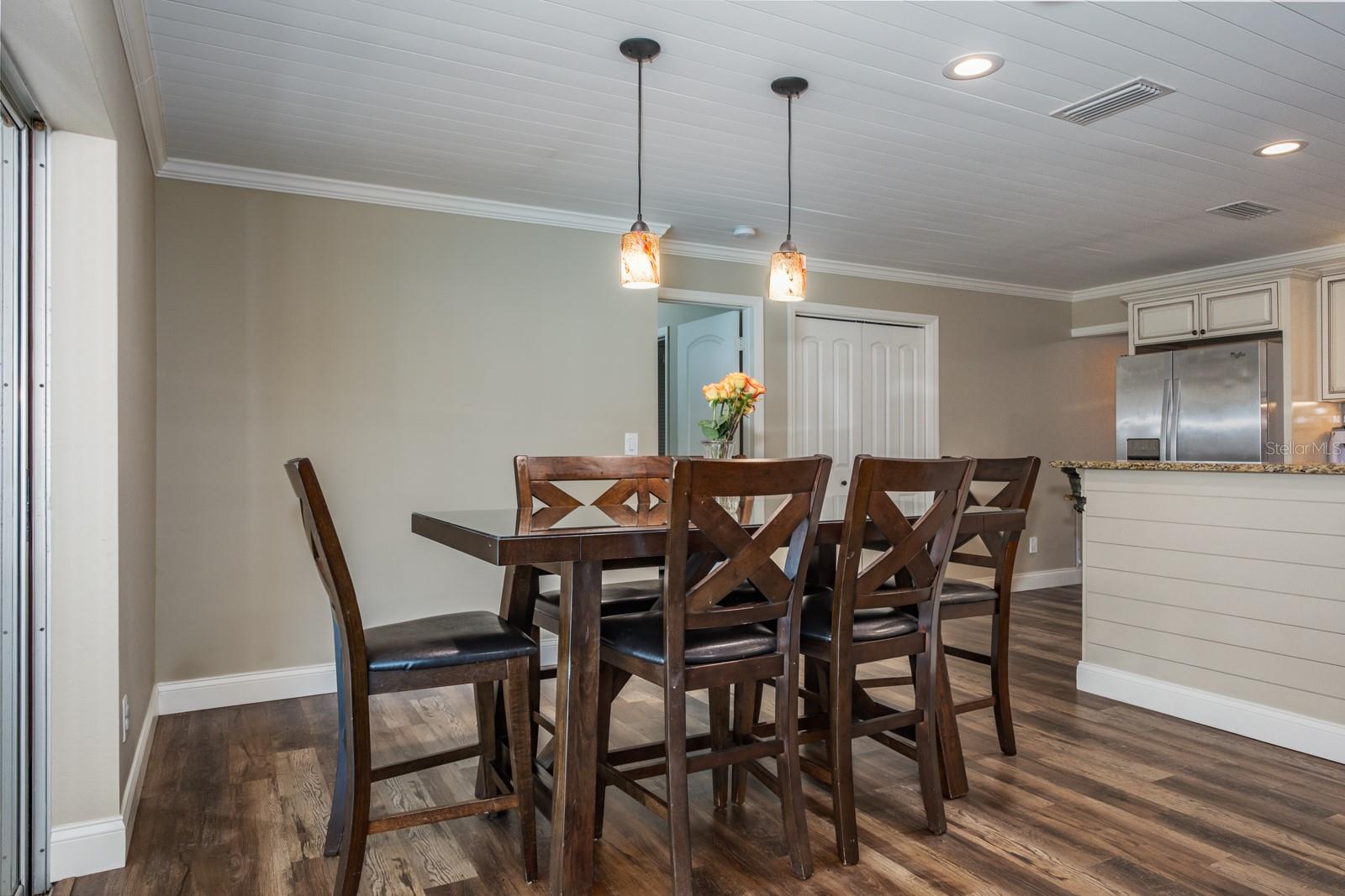 Image 31 of 87 For 75 Woodcutter Lane