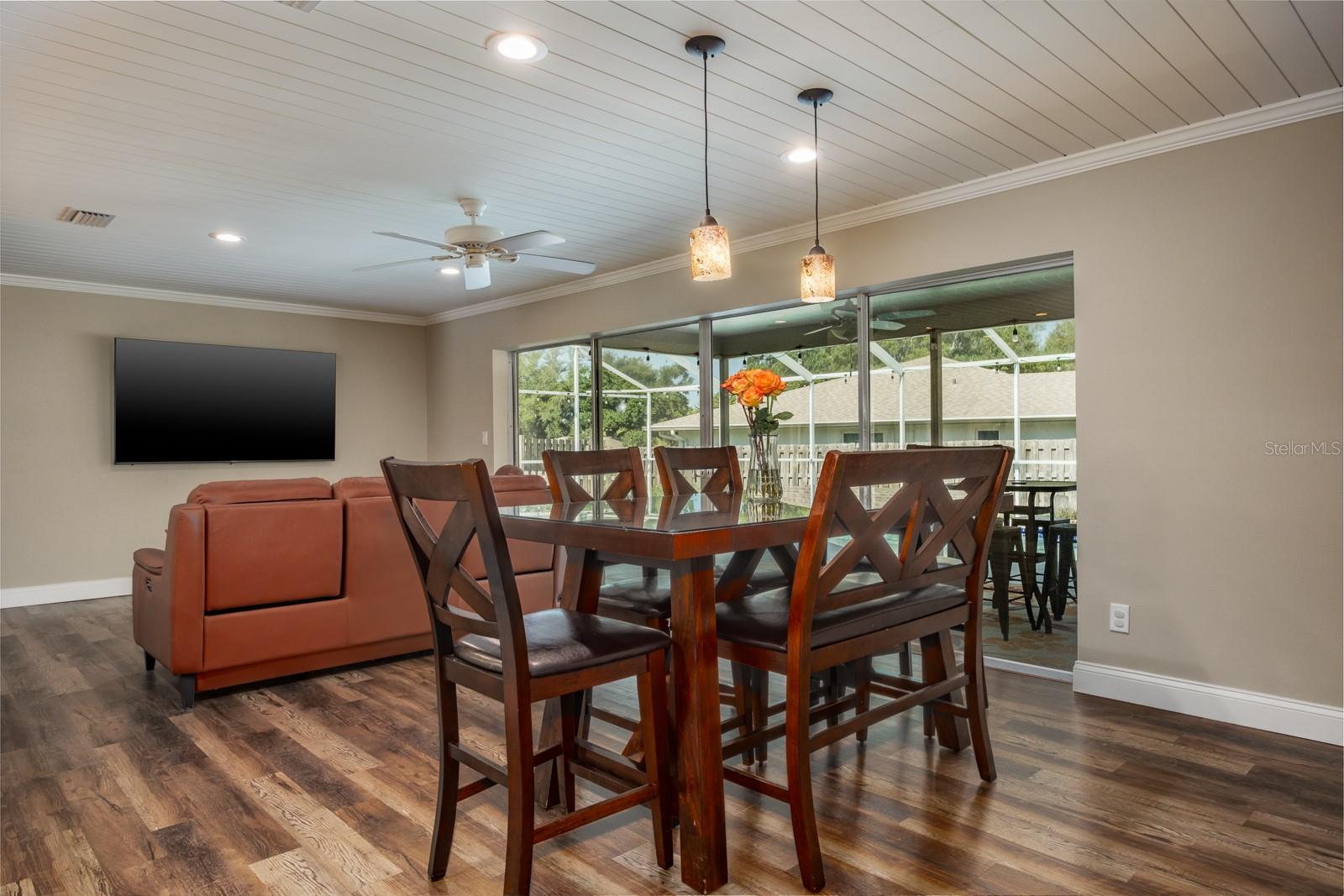 Image 32 of 87 For 75 Woodcutter Lane