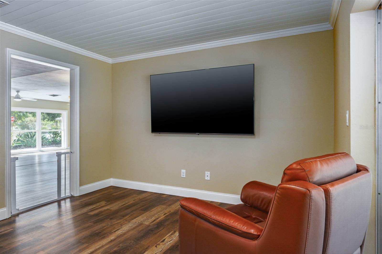 Image 34 of 87 For 75 Woodcutter Lane