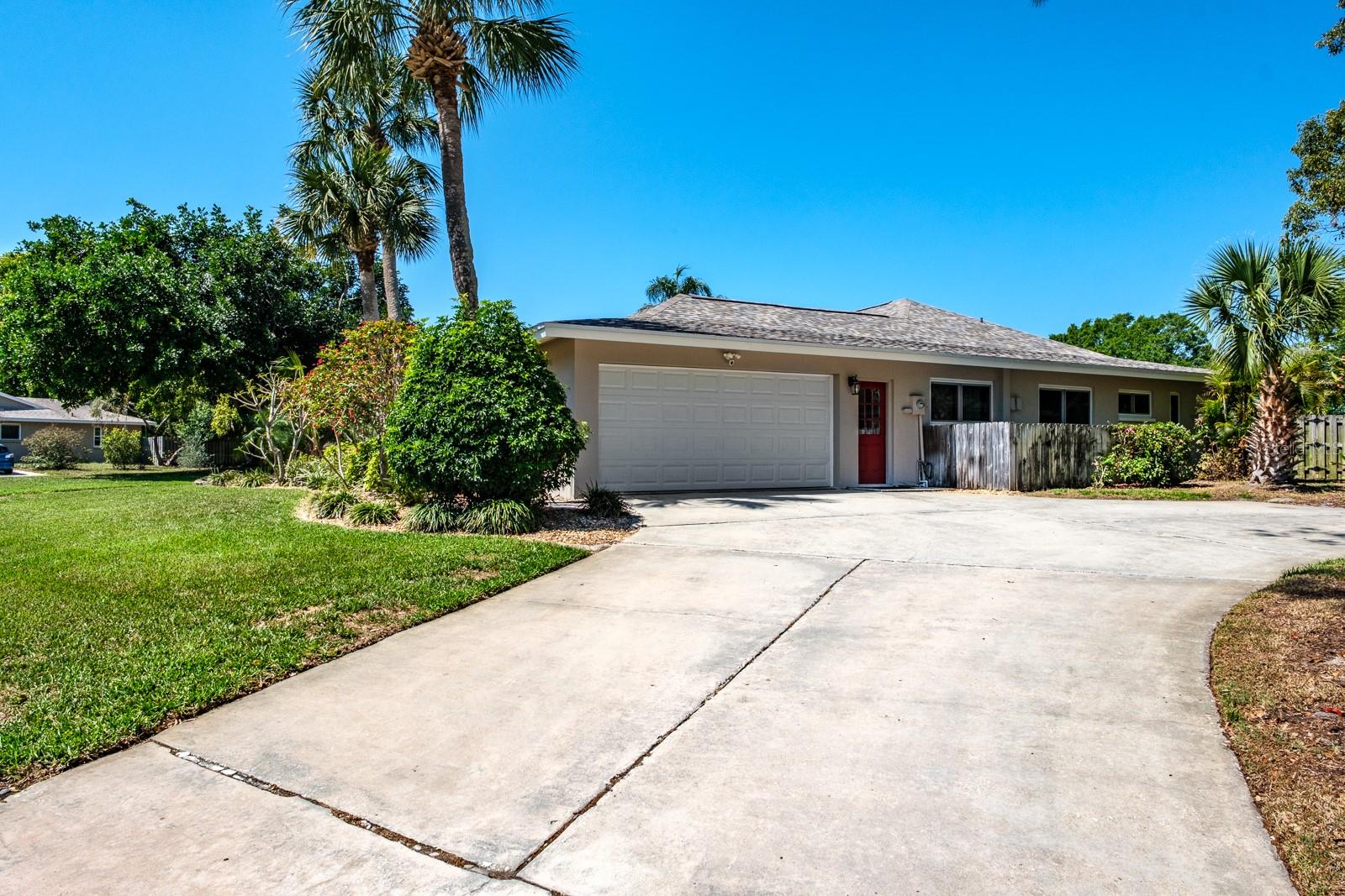 Image 7 of 87 For 75 Woodcutter Lane