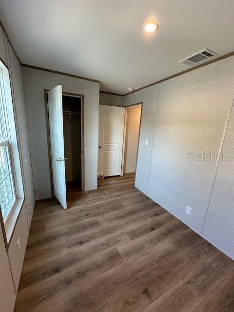 Listing photo id 12 for 16136 Chancas Street