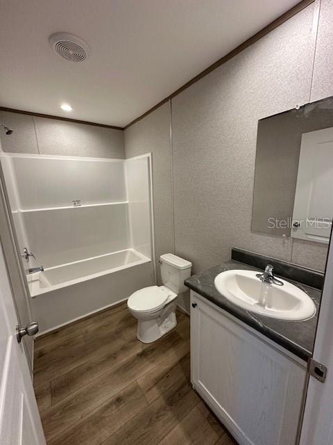 Listing photo id 17 for 16136 Chancas Street