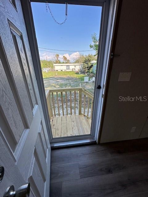 Listing photo id 25 for 16136 Chancas Street