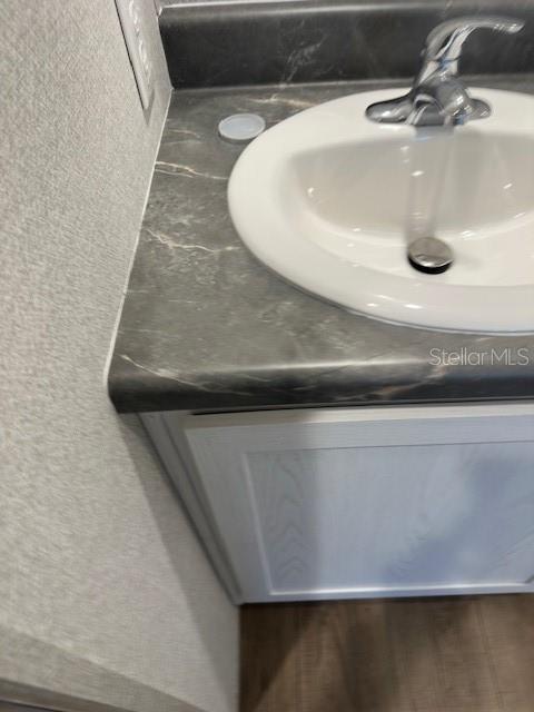 Listing photo id 2 for 16136 Chancas Street