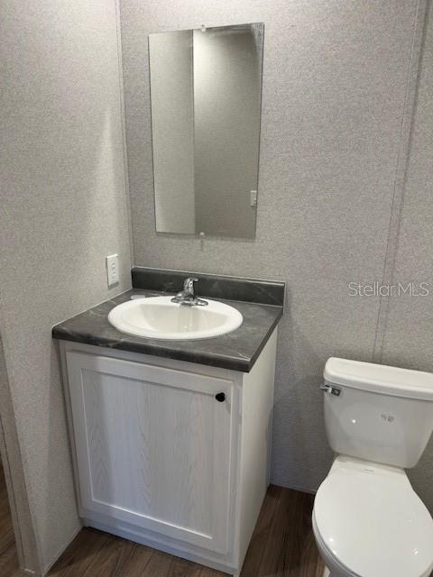 Listing photo id 5 for 16136 Chancas Street