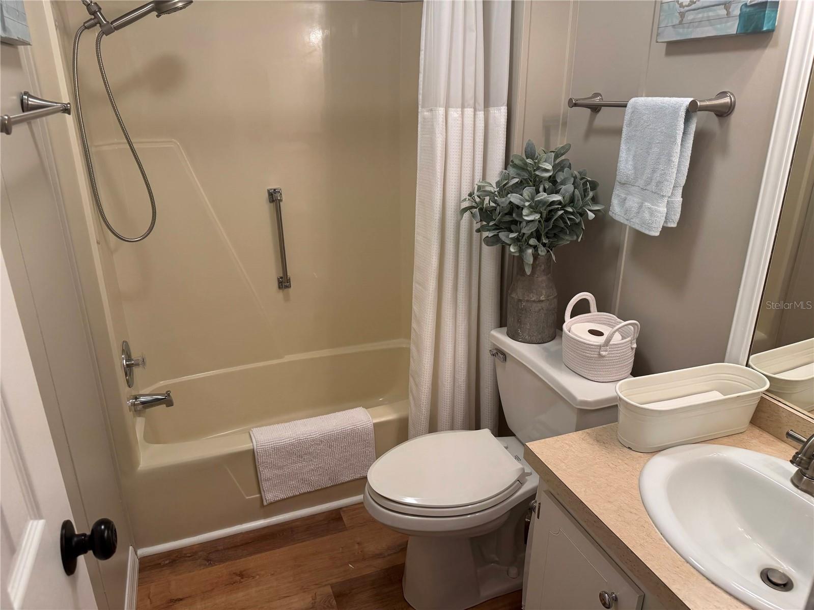 Image 21 of 25 For 1001 Starkey Road 310