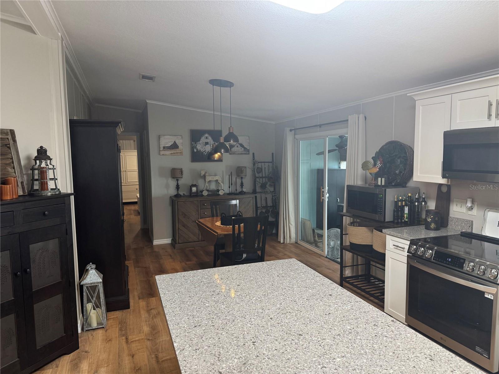 Image 7 of 25 For 1001 Starkey Road 310