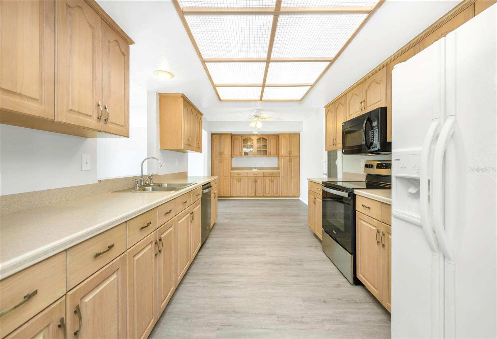 Image 18 of 78 For 9220 40th Street N