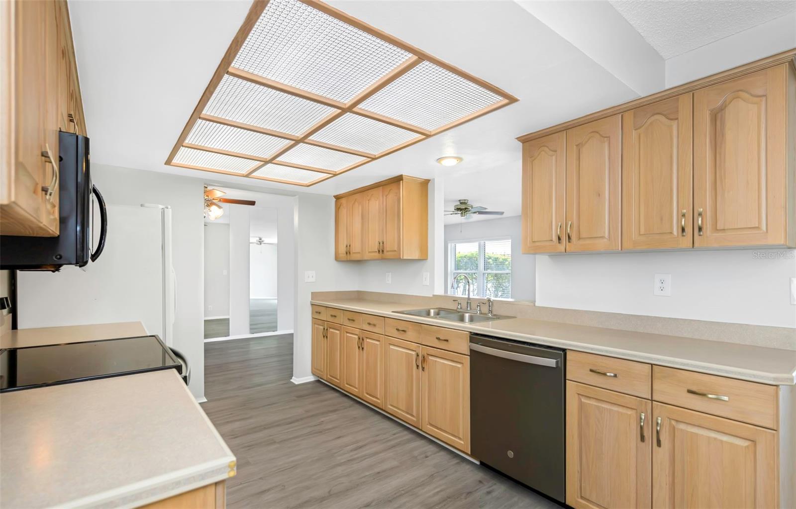 Image 22 of 78 For 9220 40th Street N