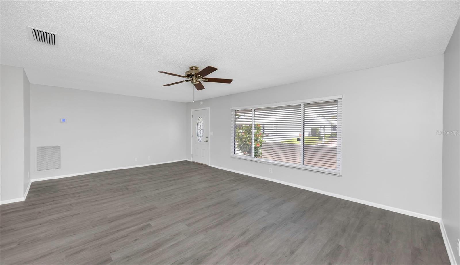 Image 7 of 78 For 9220 40th Street N