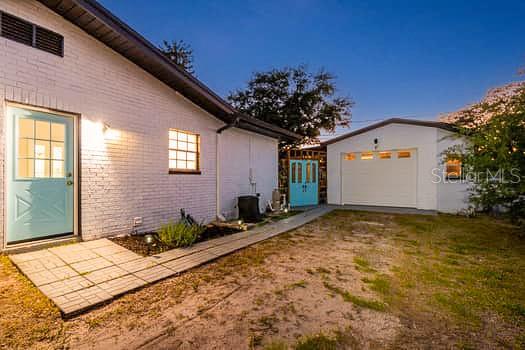 Image 3 of 70 For 2115 Philippe Parkway