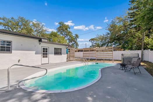 Image 42 of 70 For 2115 Philippe Parkway