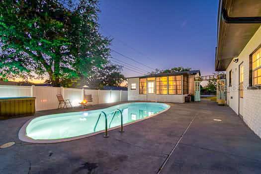 Image 6 of 70 For 2115 Philippe Parkway