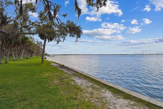 Image 61 of 70 For 2115 Philippe Parkway