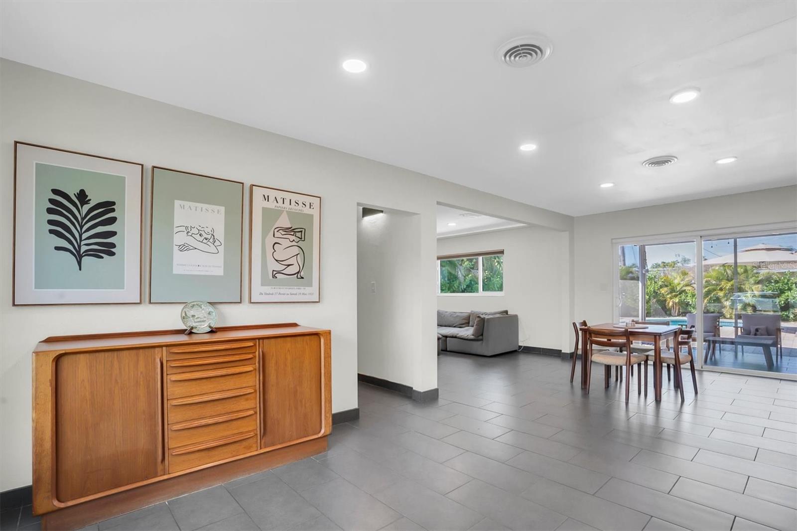 Image 11 of 40 For 5909 4th Avenue N