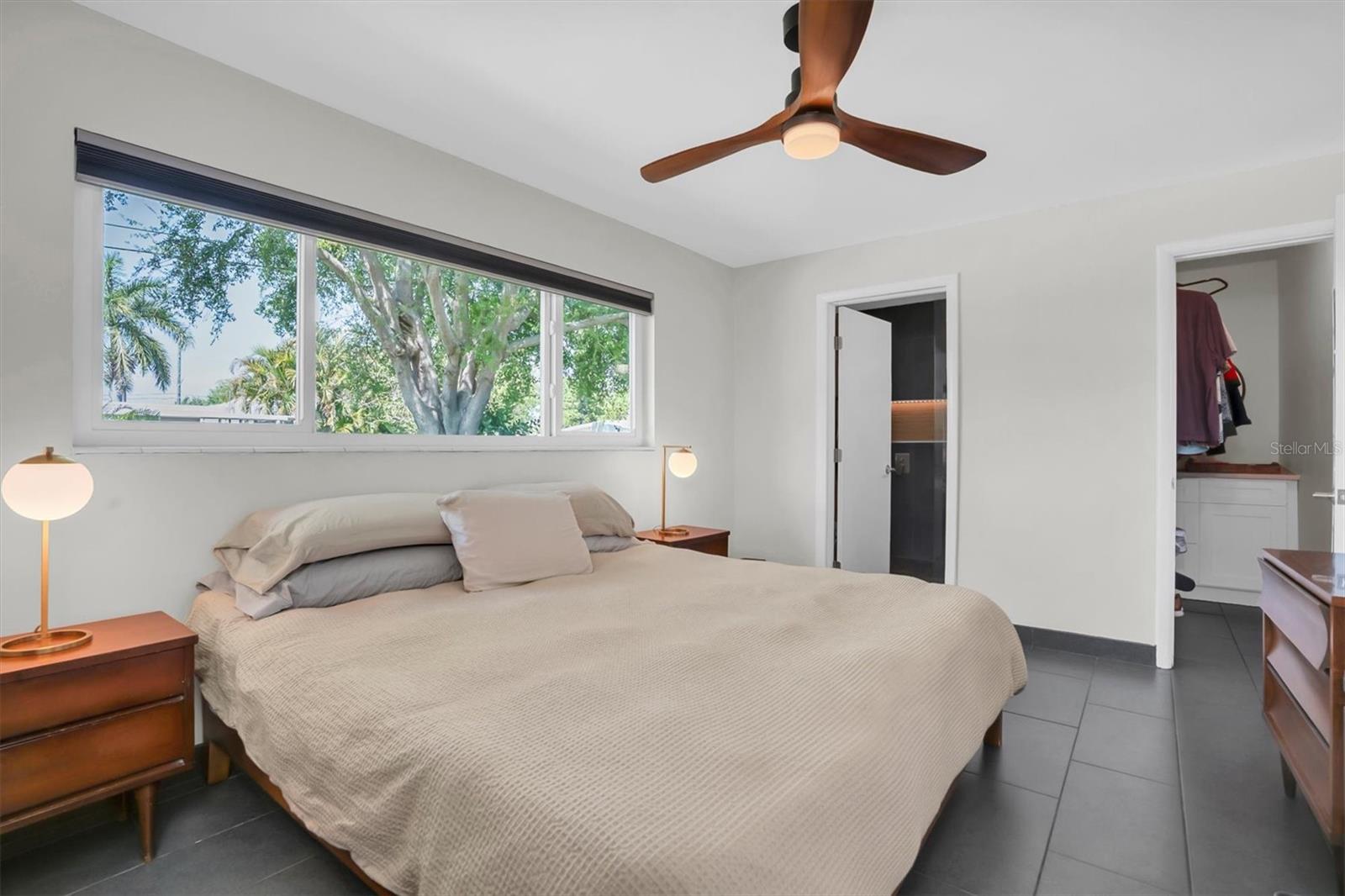 Image 18 of 40 For 5909 4th Avenue N