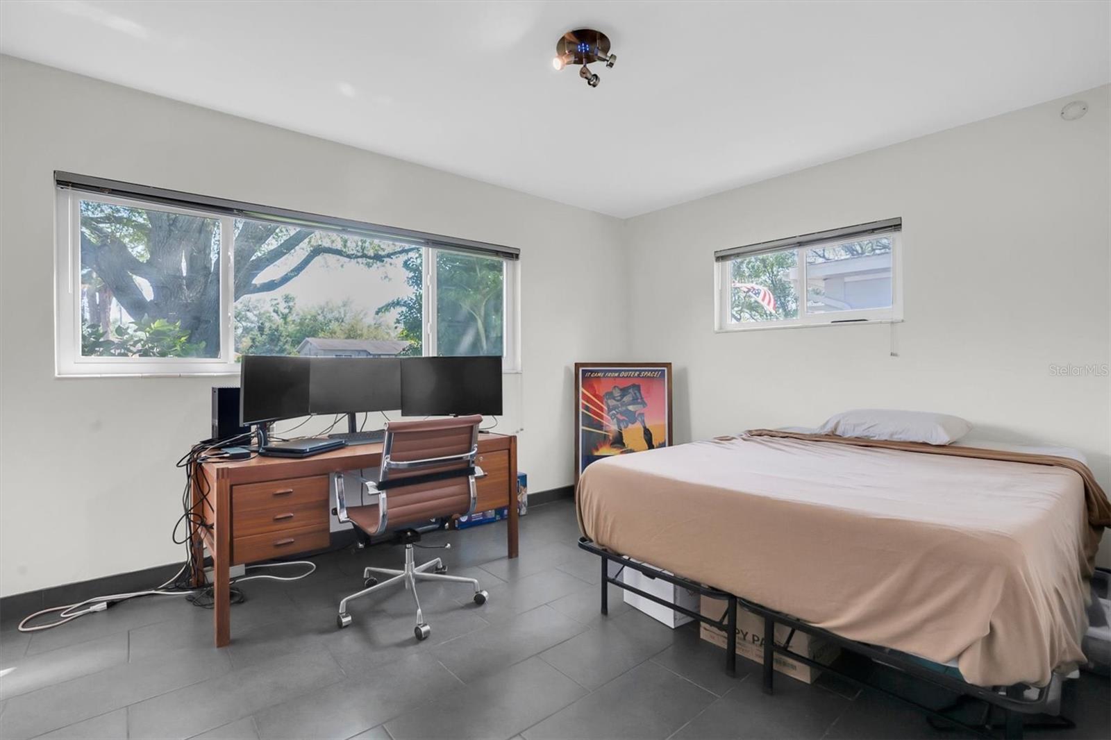 Image 23 of 40 For 5909 4th Avenue N