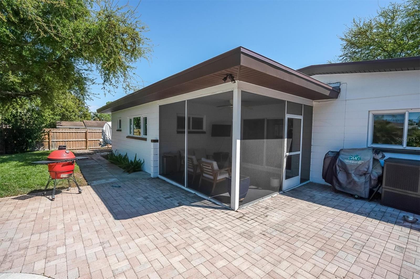 Image 31 of 40 For 5909 4th Avenue N