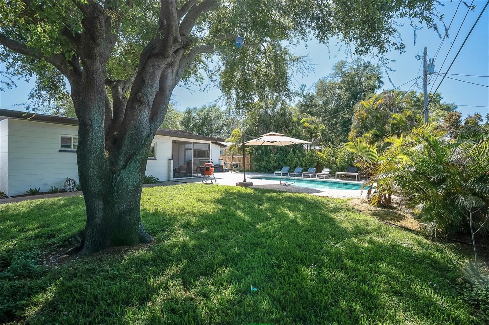 Image 33 of 40 For 5909 4th Avenue N