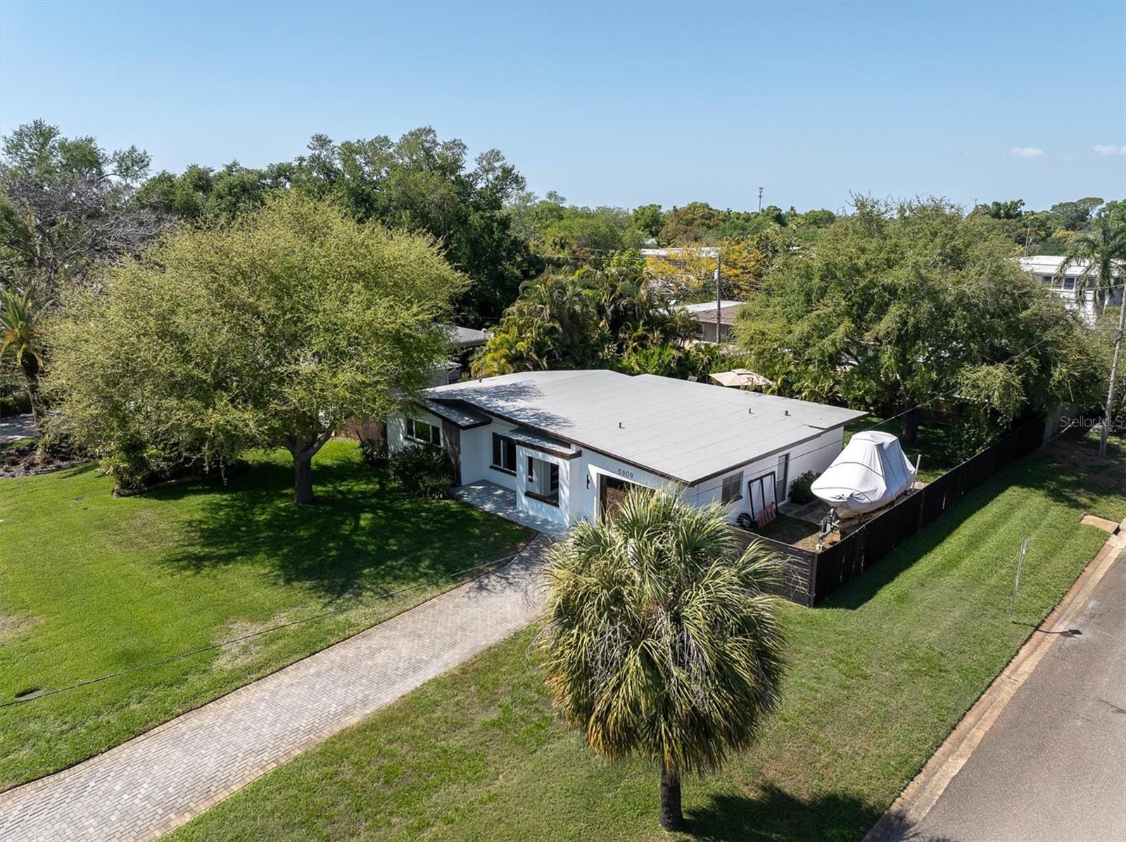 Image 39 of 40 For 5909 4th Avenue N