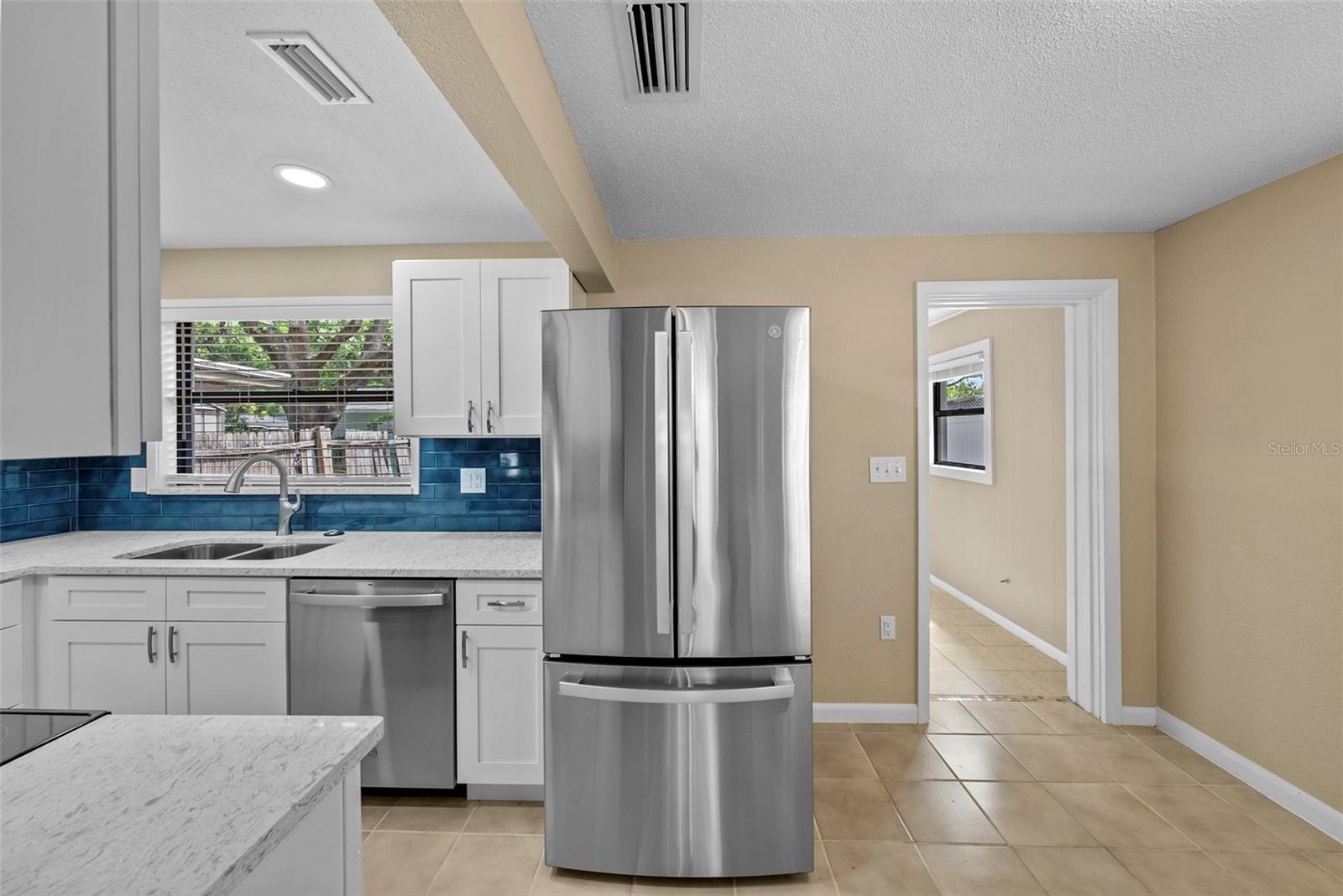 Image 5 of 38 For 1193 & 1195 Bass Boulevard