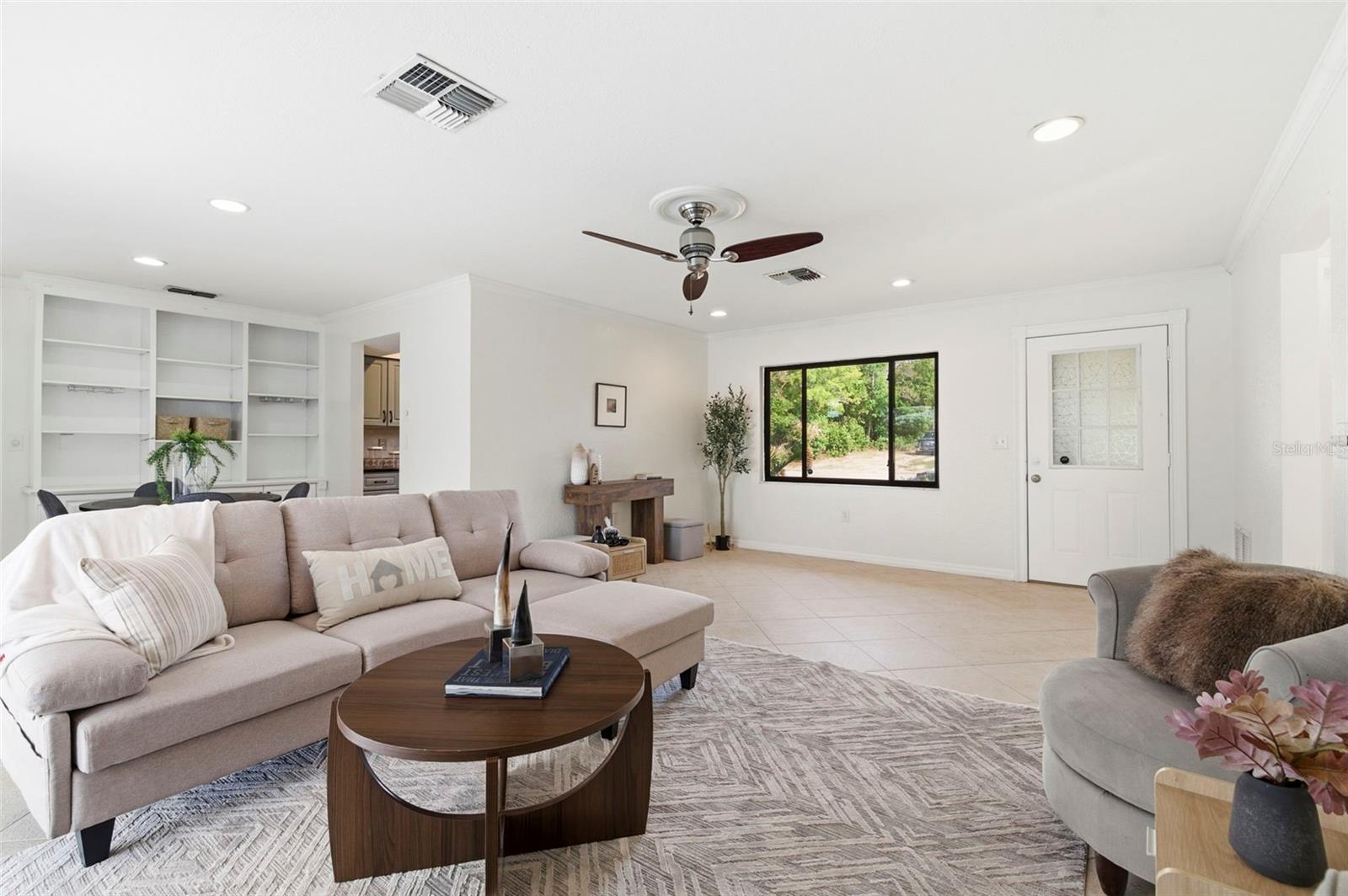 Image 11 of 54 For 4225 Dristol Avenue