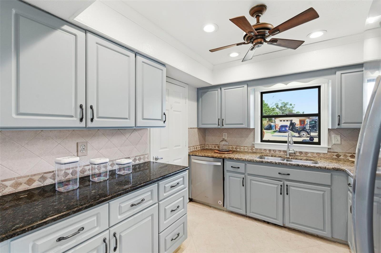 Image 15 of 54 For 4225 Dristol Avenue