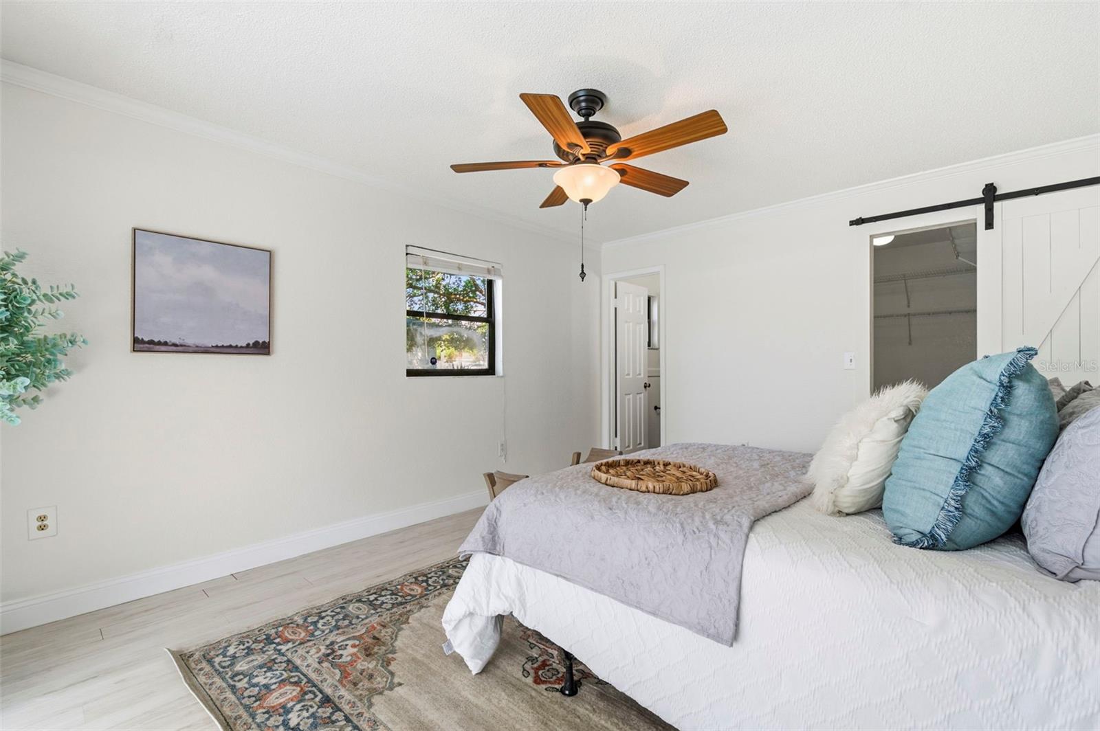 Image 19 of 54 For 4225 Dristol Avenue