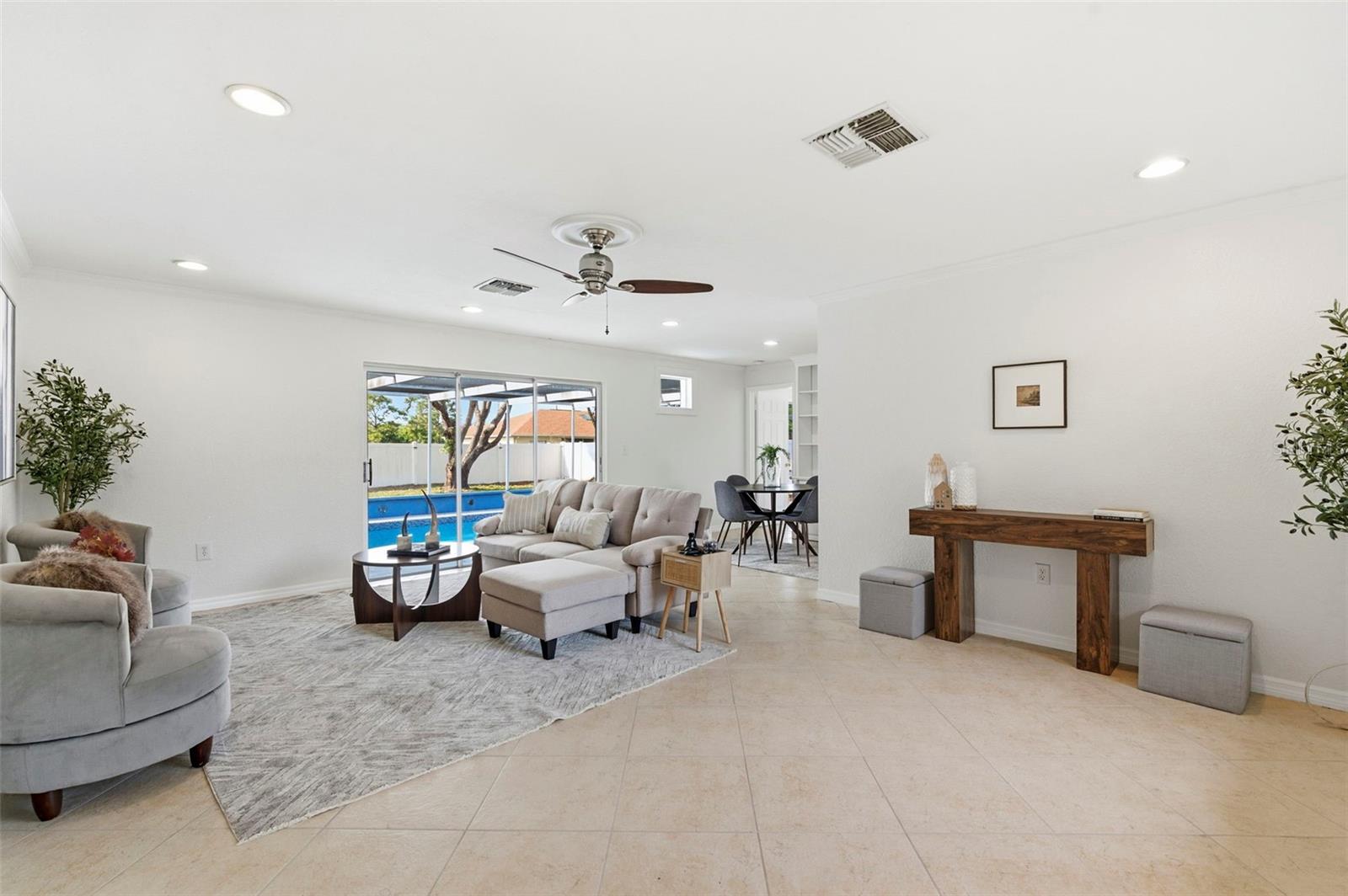 Image 7 of 54 For 4225 Dristol Avenue