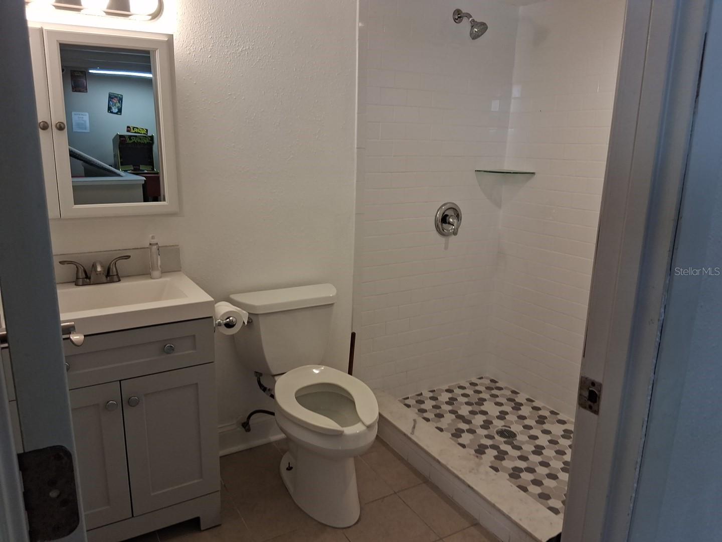 Image 18 of 21 For 611 B Destiny Drive