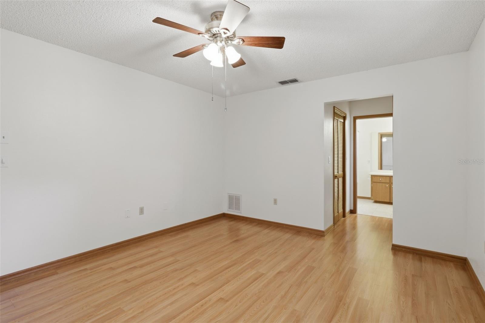 Image 11 of 25 For 12824 Lake Tree Lane