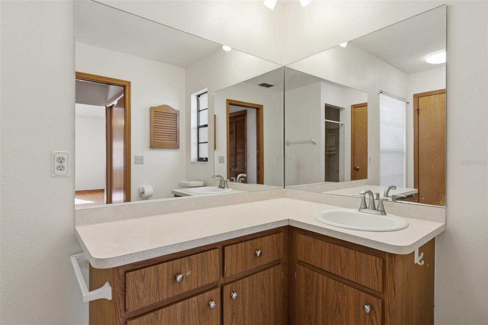 Image 12 of 25 For 12824 Lake Tree Lane