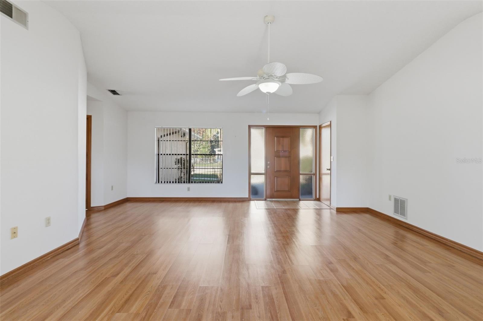 Image 5 of 25 For 12824 Lake Tree Lane