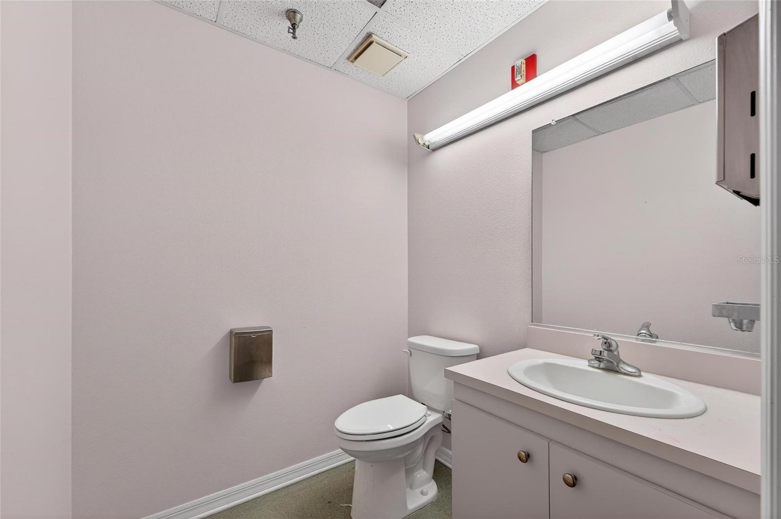 Image 16 of 44 For 106 Evers Street