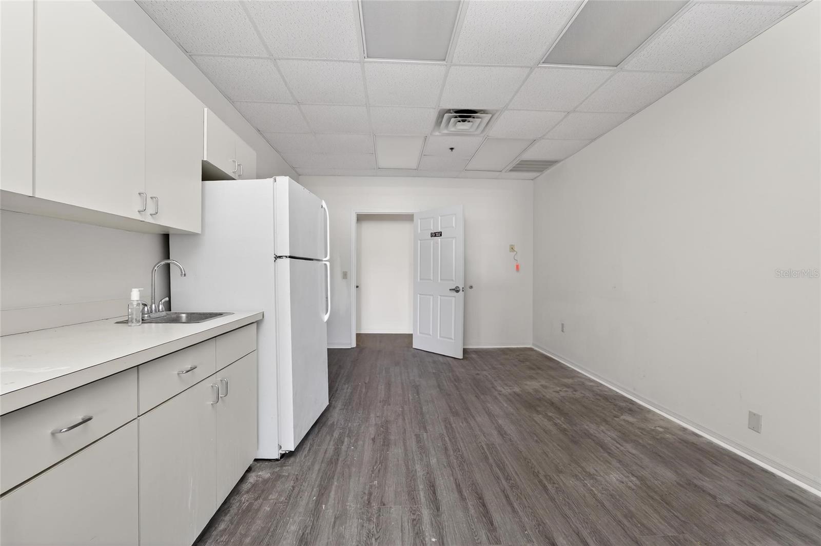 Image 26 of 44 For 106 Evers Street