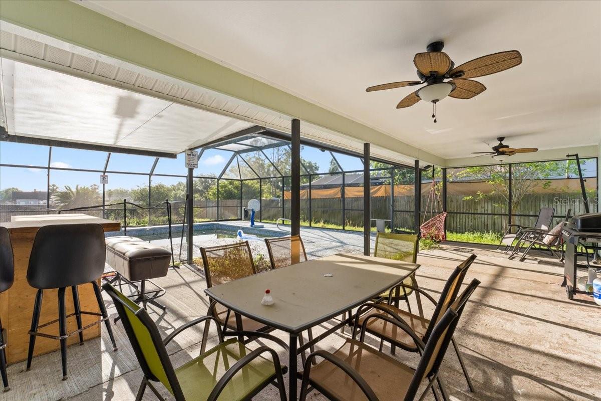 Image 23 of 42 For 905 Stratford Manor Drive