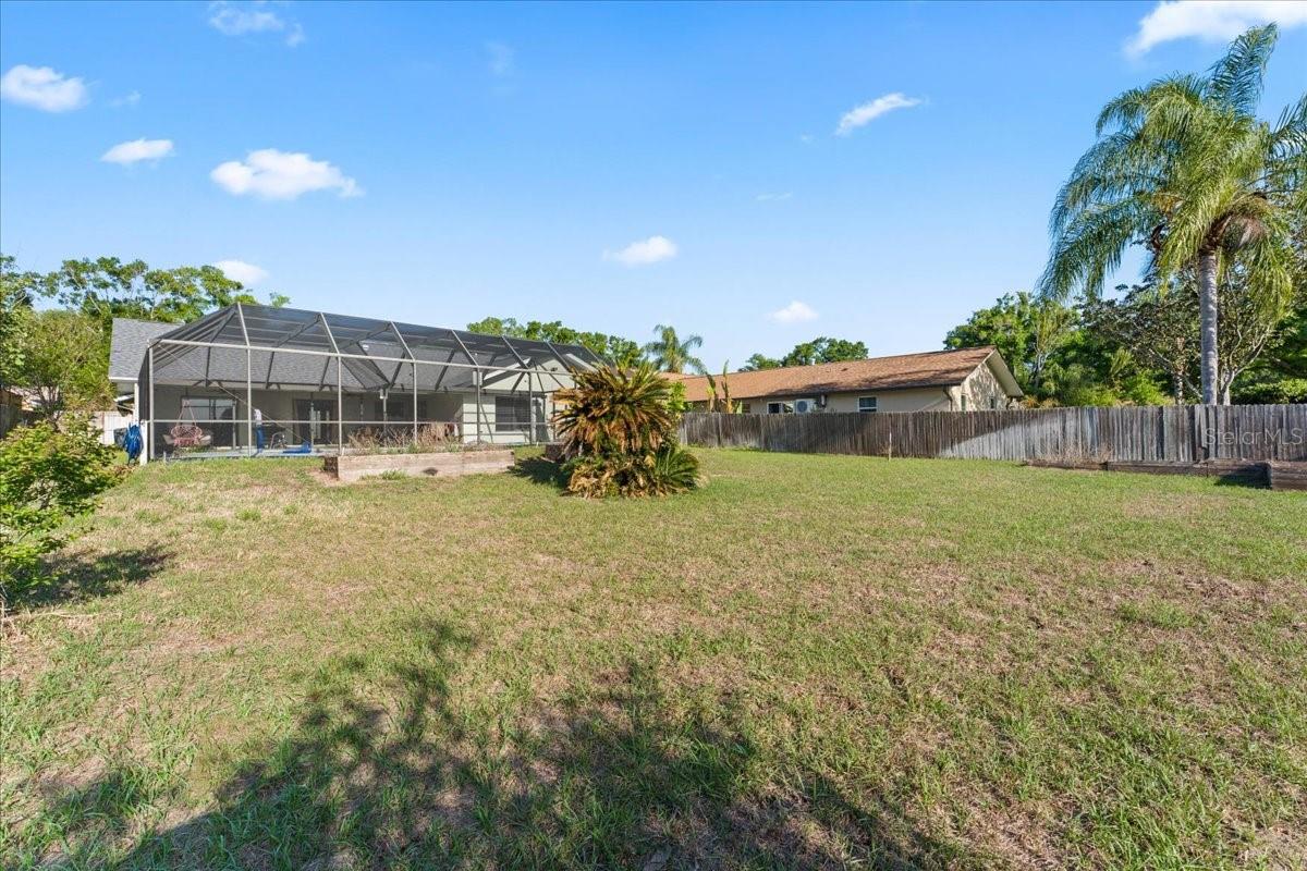 Image 39 of 42 For 905 Stratford Manor Drive