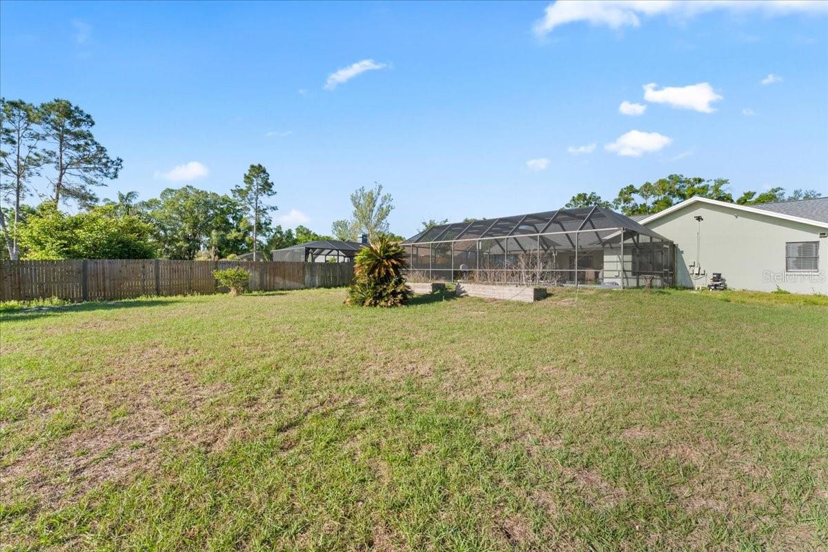 Image 40 of 42 For 905 Stratford Manor Drive