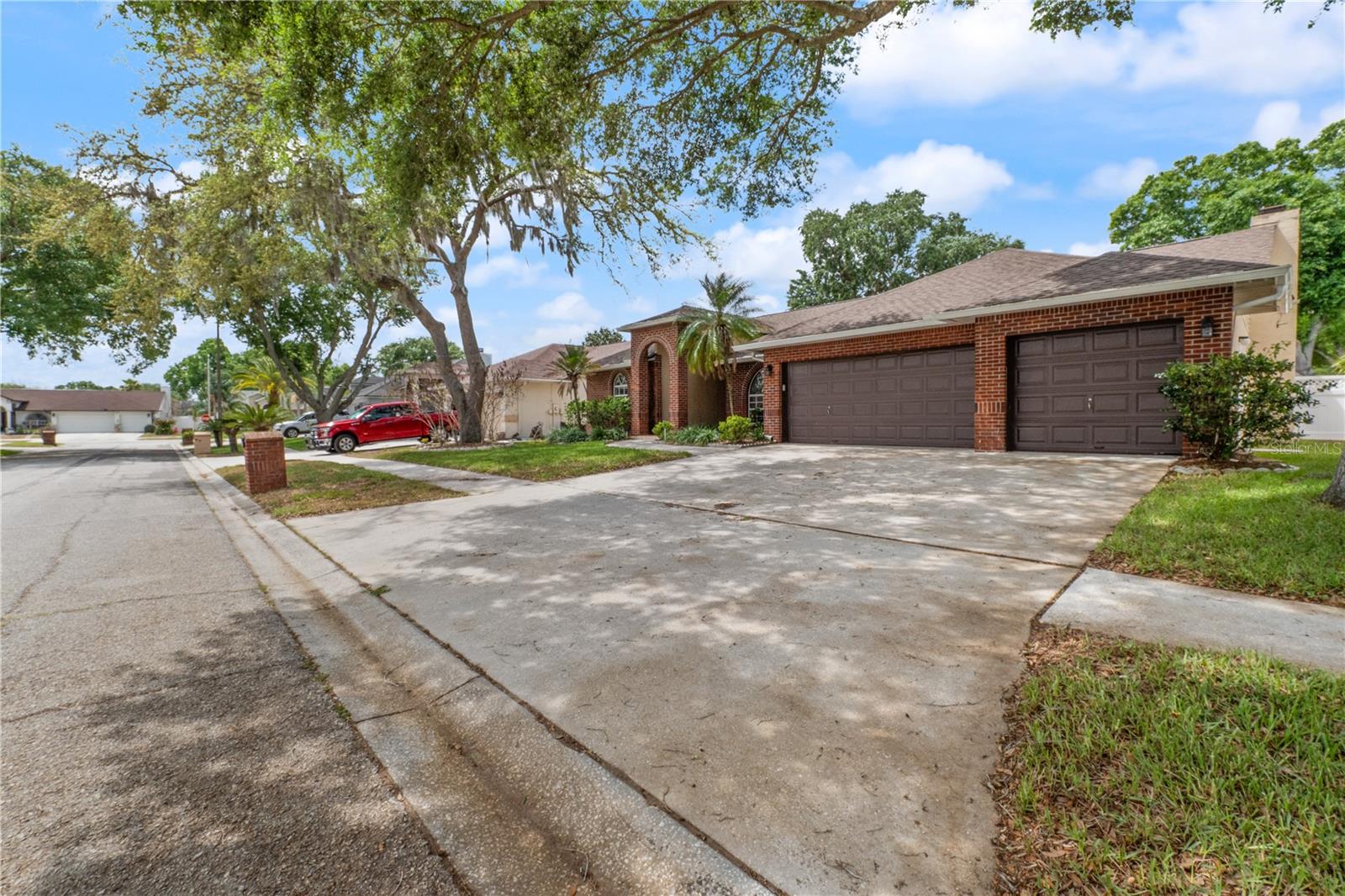 Image 3 of 36 For 931 Balsamina Drive