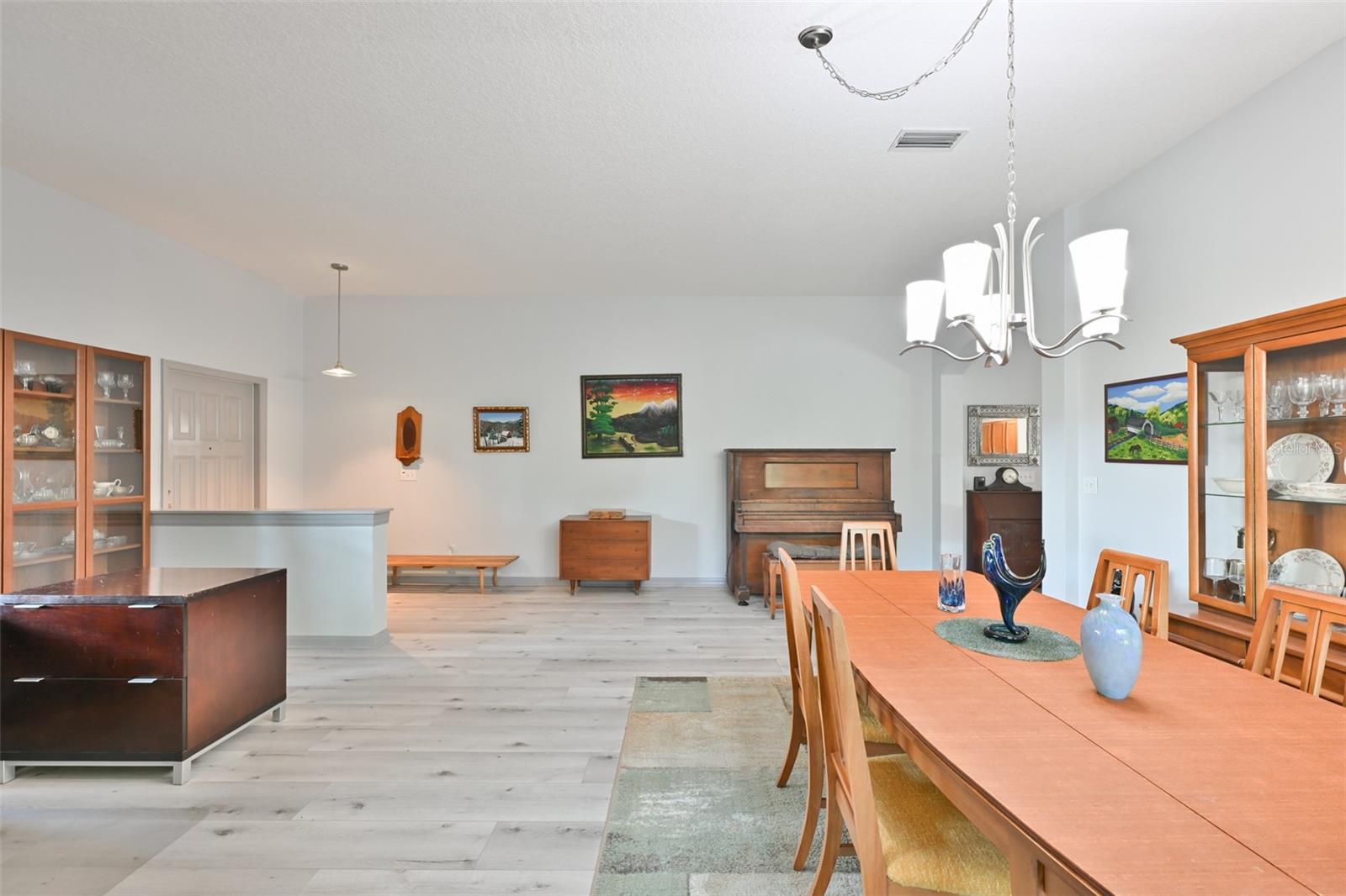 Image 11 of 60 For 4061 Kingsfield Drive