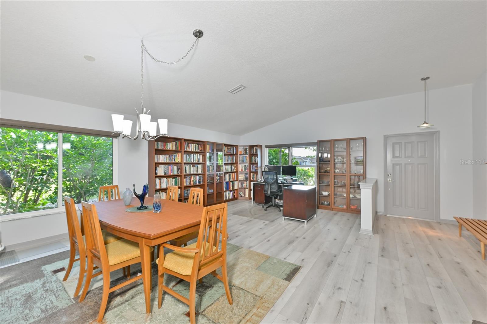 Image 13 of 60 For 4061 Kingsfield Drive
