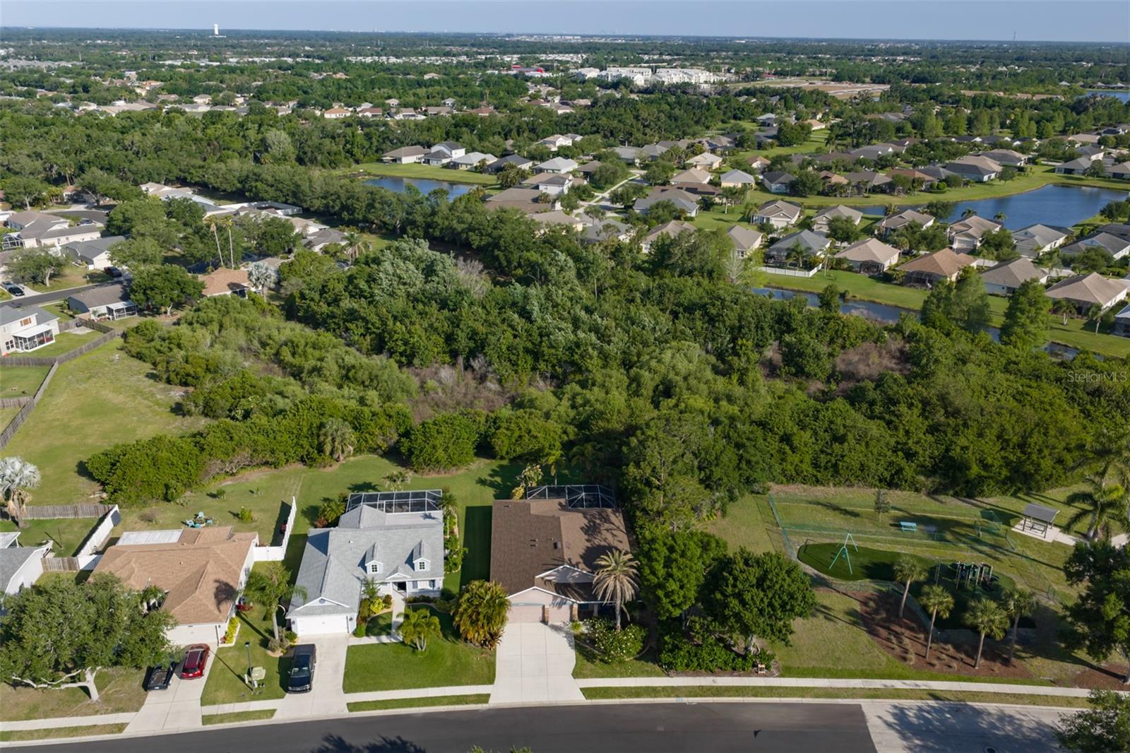Image 5 of 60 For 4061 Kingsfield Drive