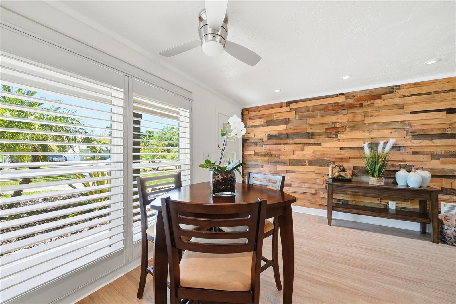 Image 17 of 42 For 471 42nd Avenue Ne