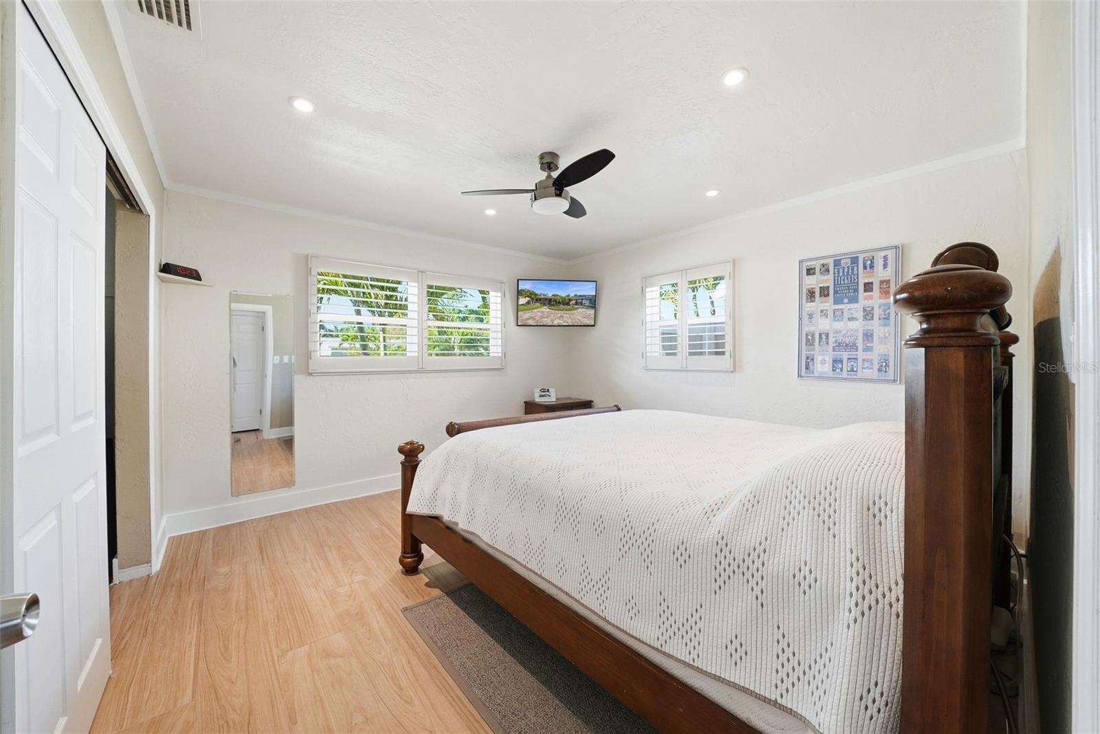 Image 19 of 42 For 471 42nd Avenue Ne