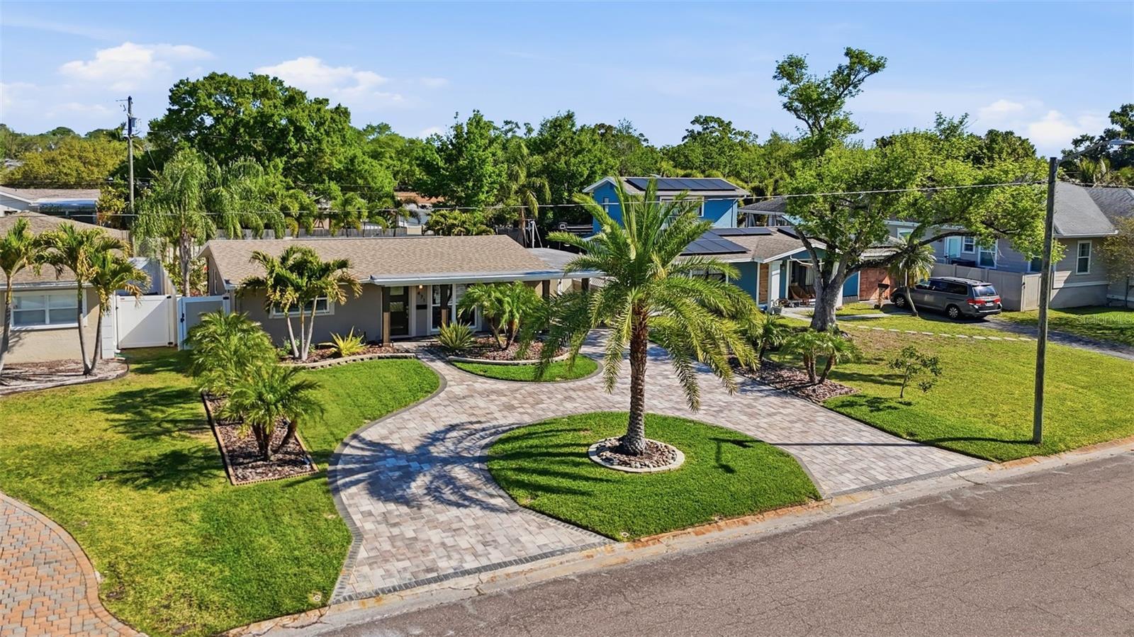 Image 33 of 42 For 471 42nd Avenue Ne