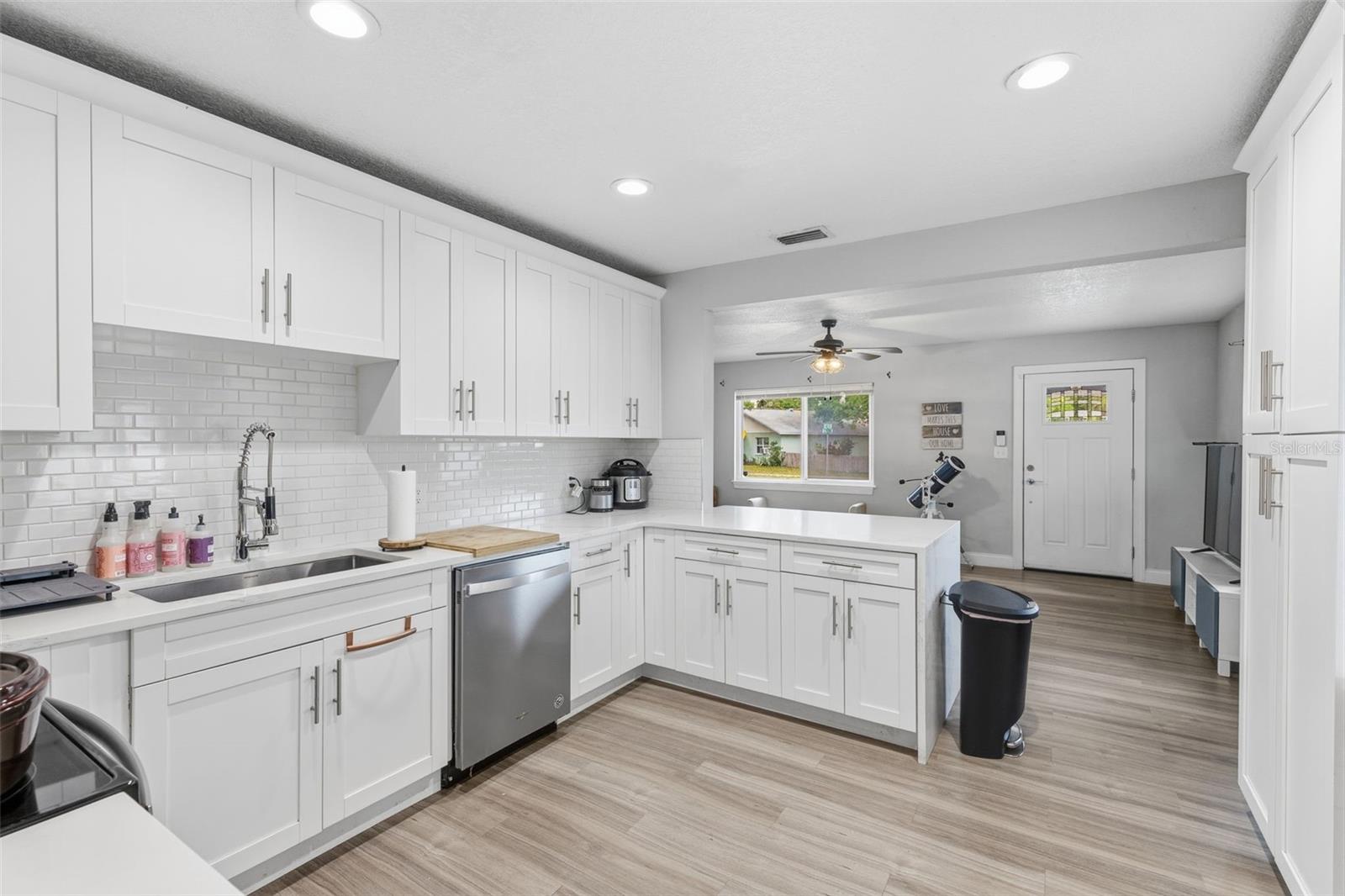 Image 10 of 25 For 4718 22nd Street N