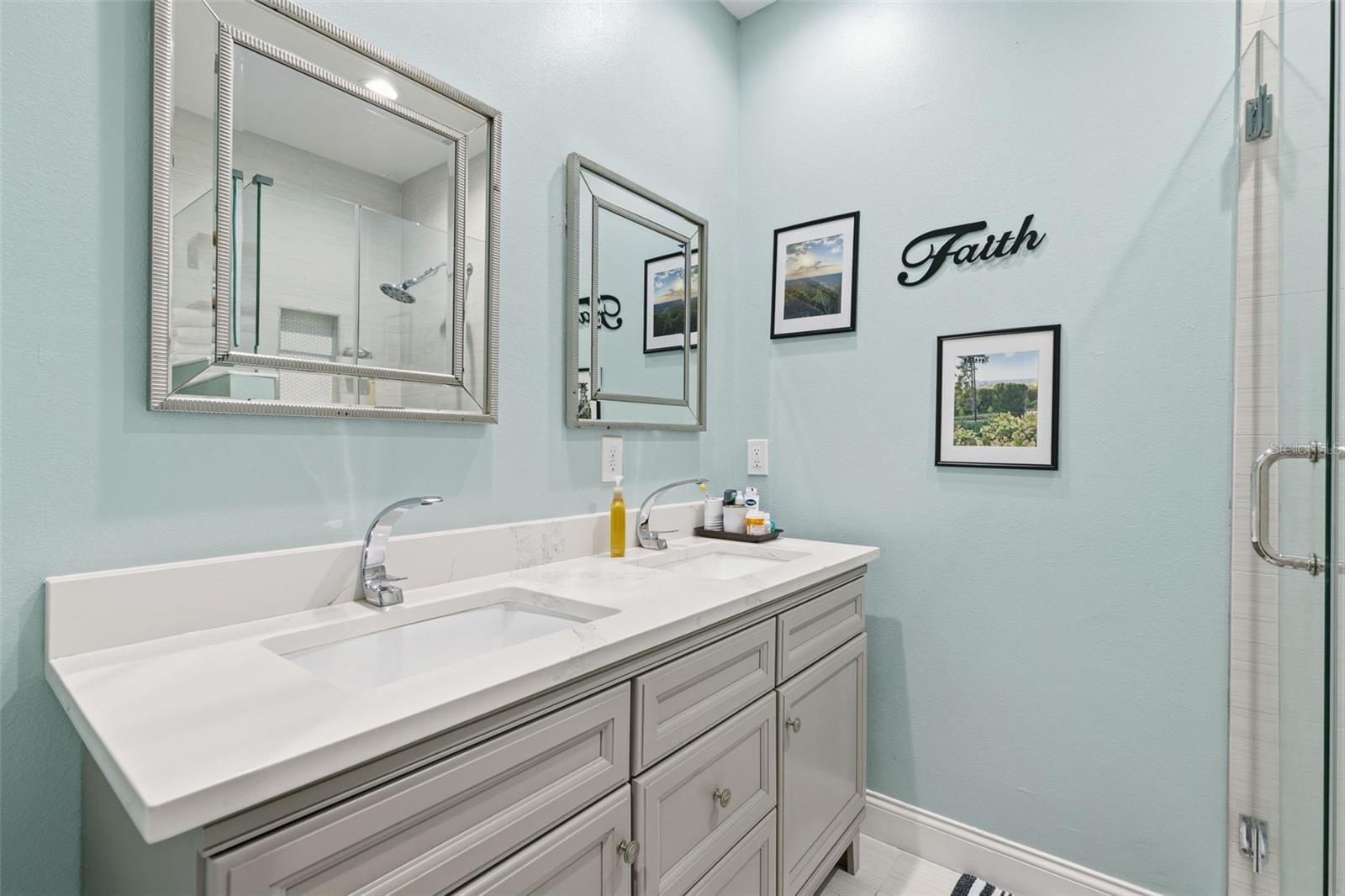 Image 17 of 25 For 4718 22nd Street N