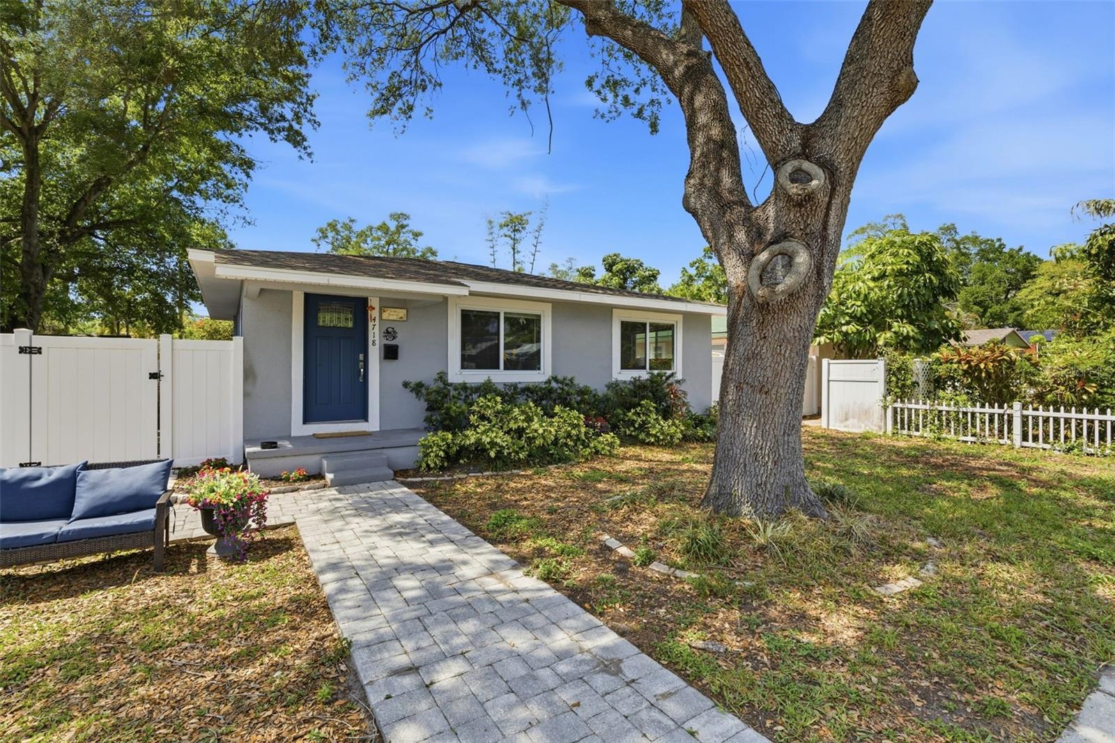 Image 3 of 25 For 4718 22nd Street N